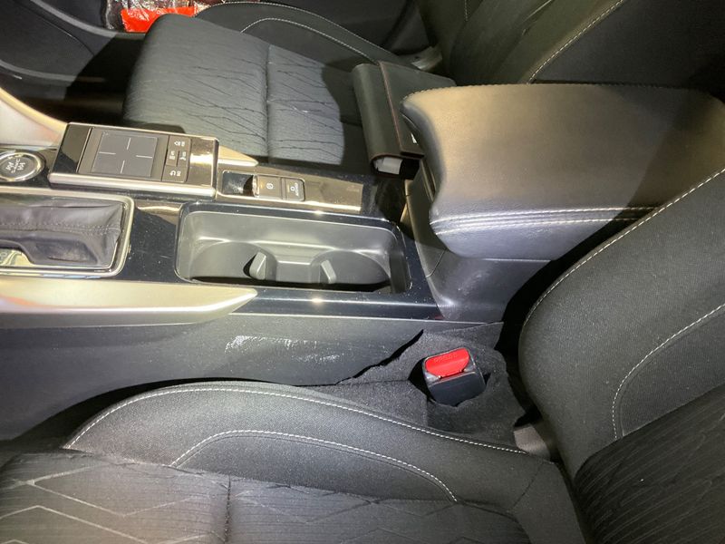 Mitsubishi Eclipse Cross 1.5 T-MIVEC Active+ 4WD 2020 – снимка 31