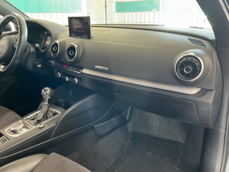 Audi A3 Sportback 2.0 TDI quattro S line Sportpaket 2013 – снимка 28