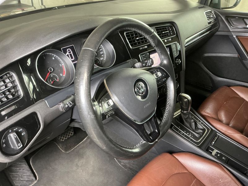 Volkswagen Golf VII 2.0 TDI Highline BlueMotion Tech 2014 – снимка 25