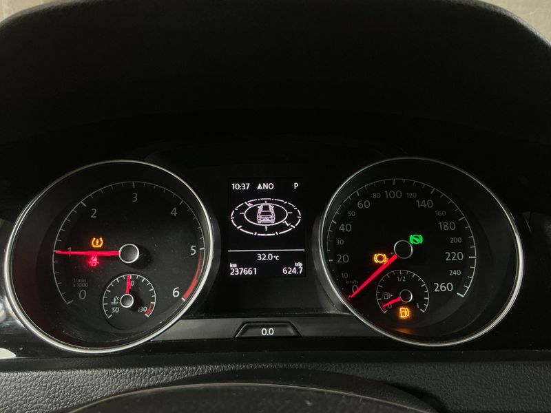 Volkswagen Golf VII 2.0 TDI Highline BlueMotion Tech 2014 – снимка 18