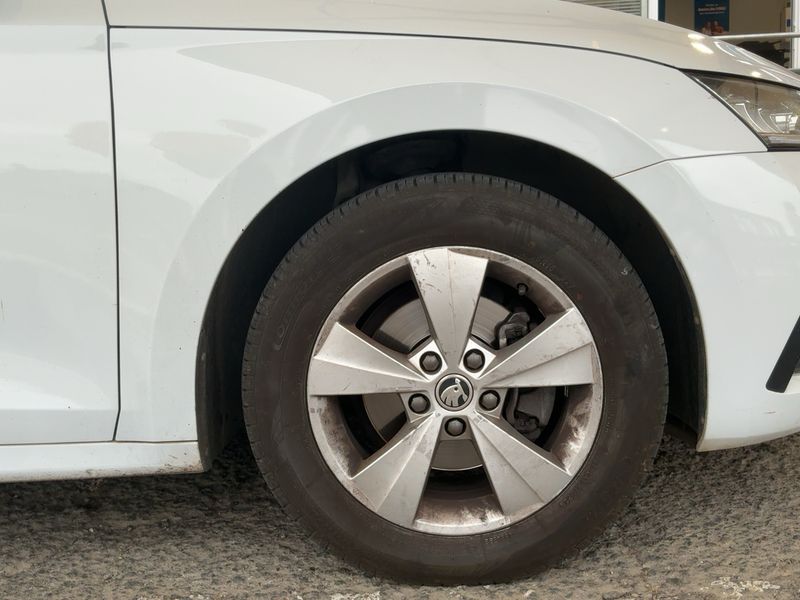 Skoda Octavia 2.0 TDI Ambition 2021 – снимка 11