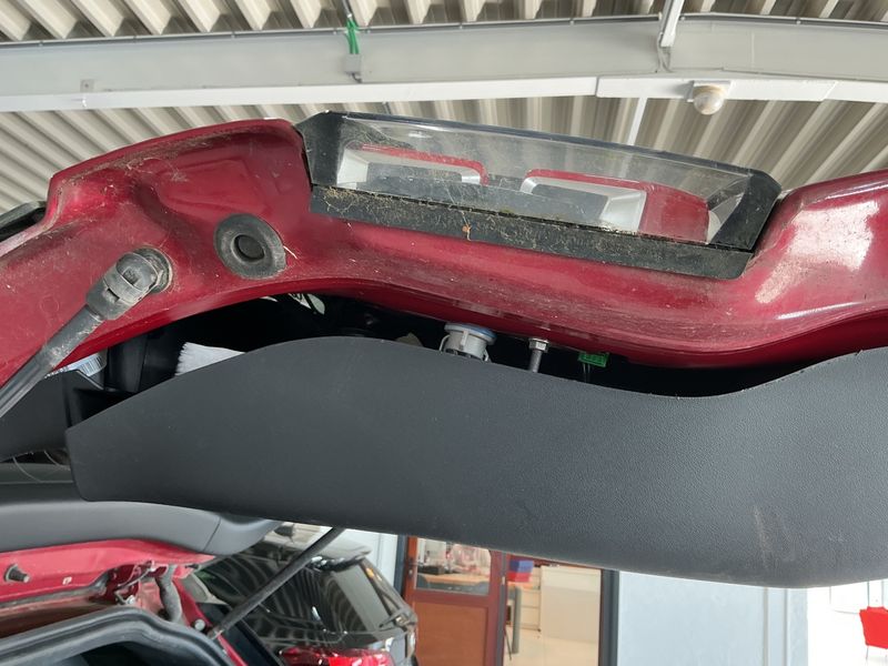 Land Rover Discovery Sport 2.0 Td4 SE AWD 2018 – снимка 24
