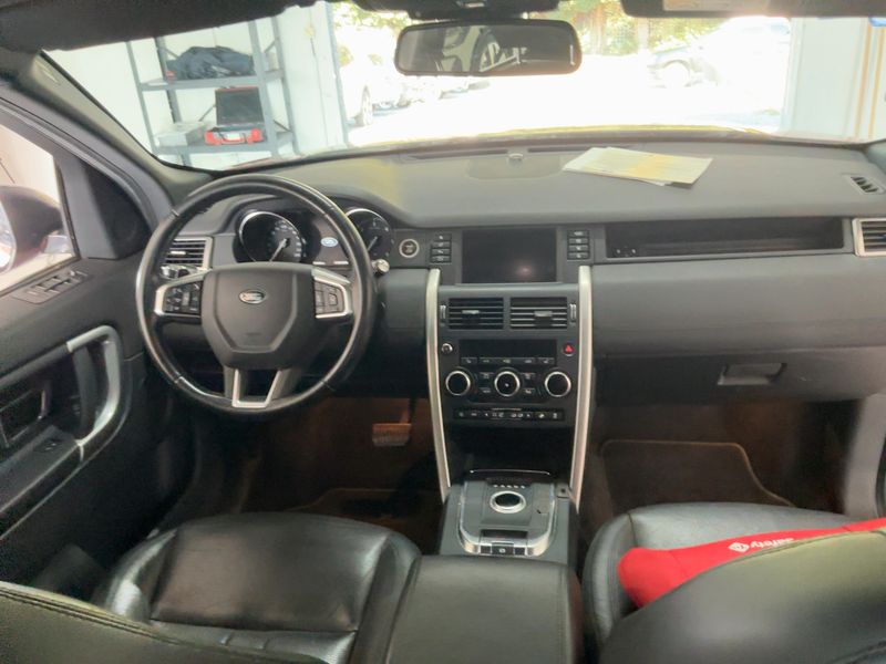 Land Rover Discovery Sport 2.0 Td4 SE AWD 2018 – снимка 18