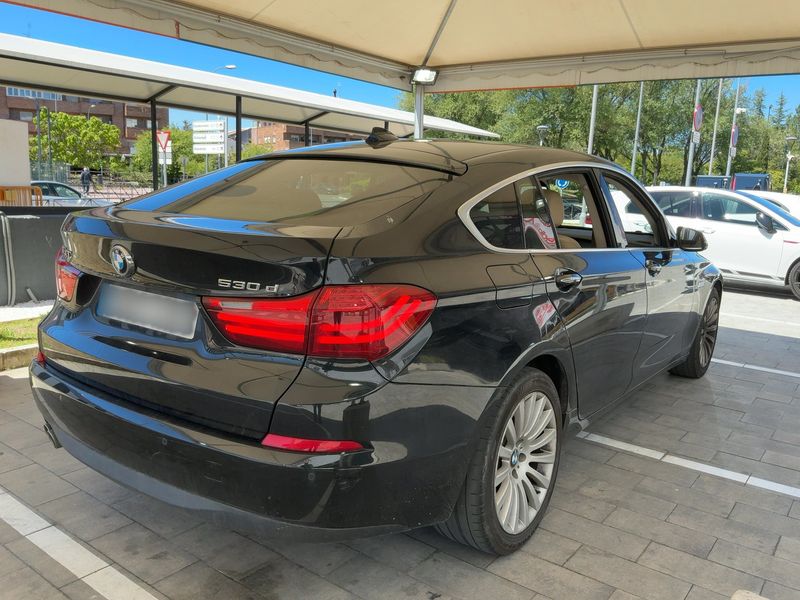 BMW 5er 520d GT 2015 – снимка 6