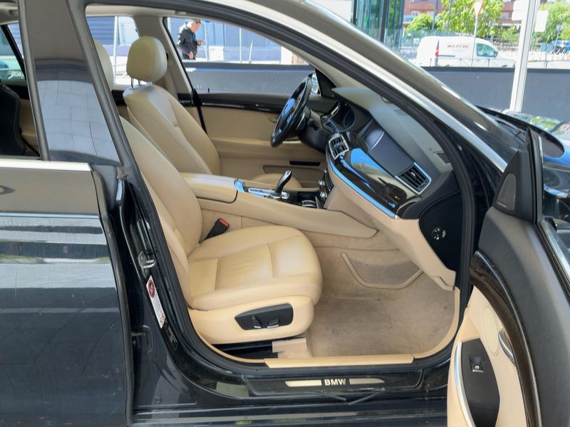 BMW 5er 520d GT 2015 – снимка 11