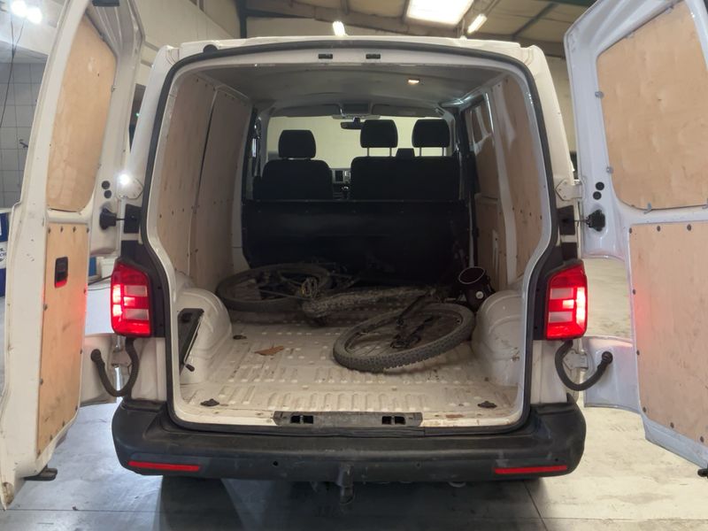 Volkswagen T6 Transporter 2.0 TDI Kasten 2017 – снимка 15