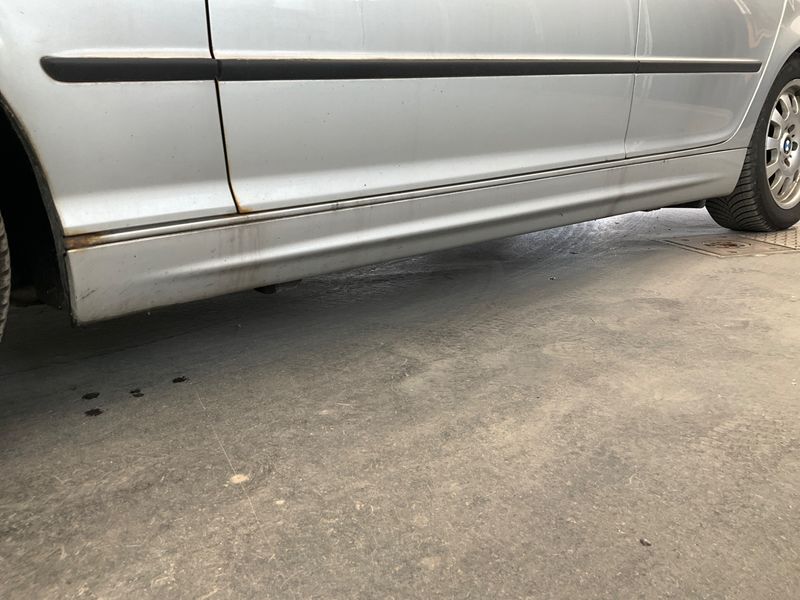 BMW 3er 320d 2005 – снимка на щета
