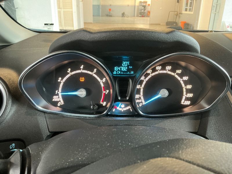 Ford Fiesta 1.0 Trend 2014 – снимка 4