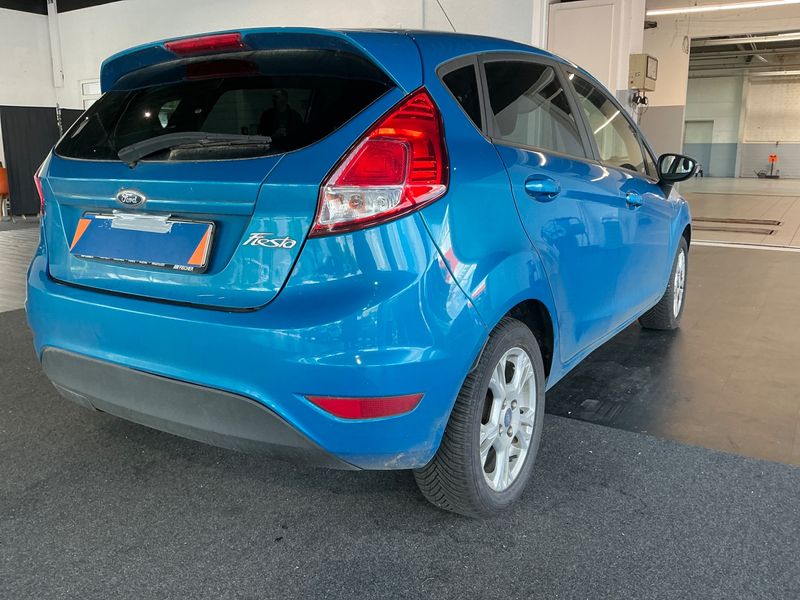 Ford Fiesta 1.0 Trend 2014 – снимка 2