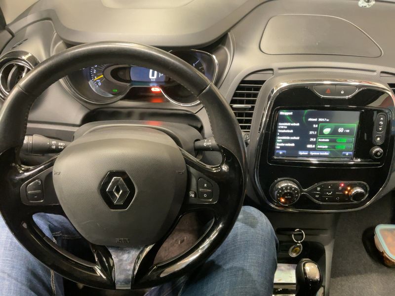 Renault Captur 1.2 TCe Zen 2013 – снимка 17
