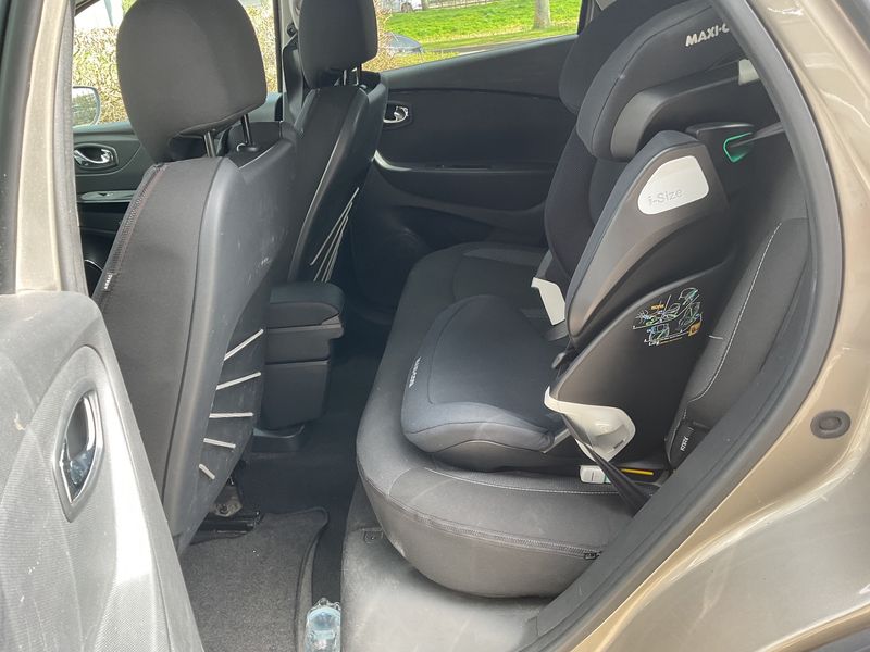 Renault Captur 1.2 TCe Zen 2013 – снимка 19
