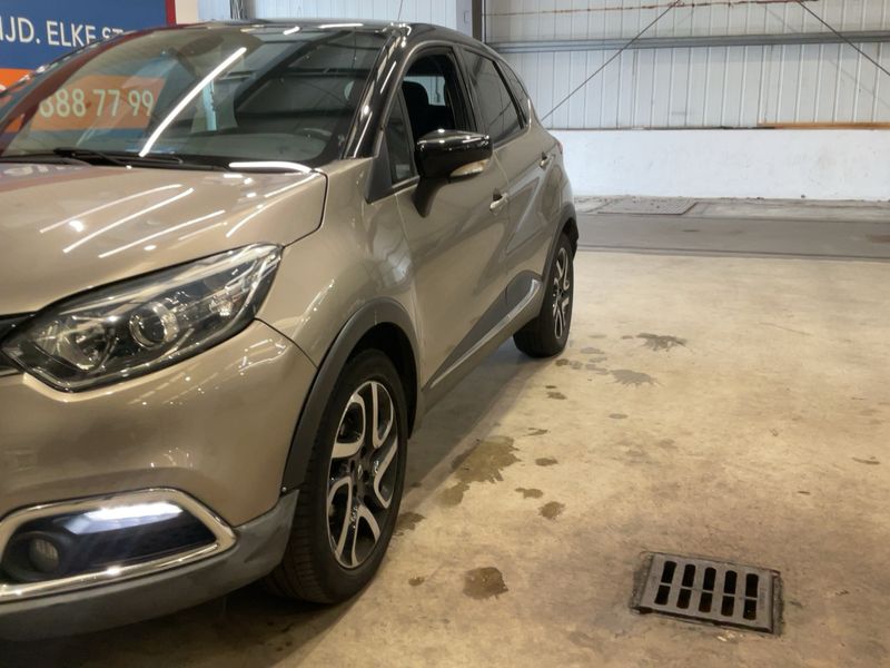 Renault Captur 1.2 TCe Zen 2013 – снимка 2