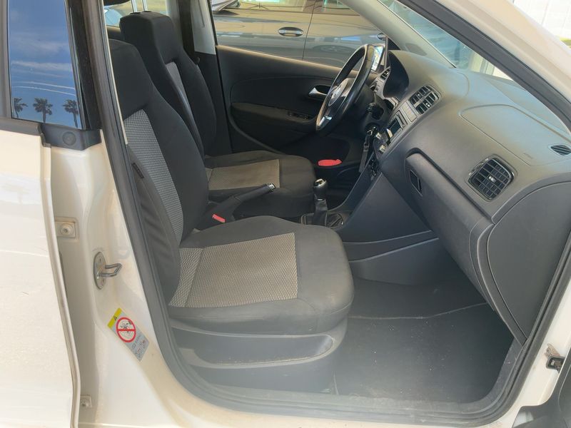 Volkswagen Polo 1.2 Advance BlueMotion Tech 2014 – снимка 16
