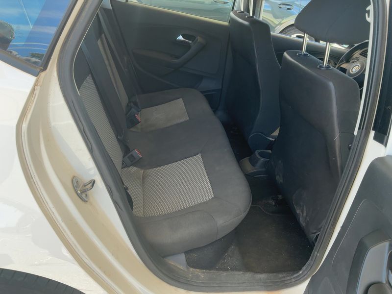 Volkswagen Polo 1.2 Advance BlueMotion Tech 2014 – снимка 19