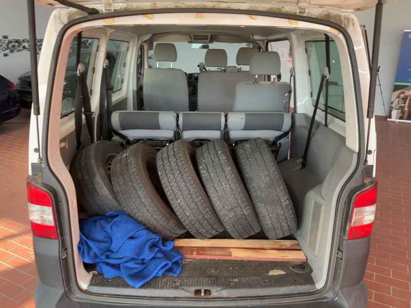 Volkswagen T5 Kombi 2.0 TDI 2014 – снимка 10