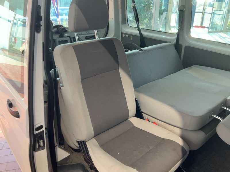 Volkswagen T5 Kombi 2.0 TDI 2014 – снимка 14