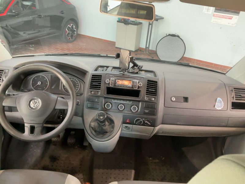 Volkswagen T5 Kombi 2.0 TDI 2014 – снимка 12