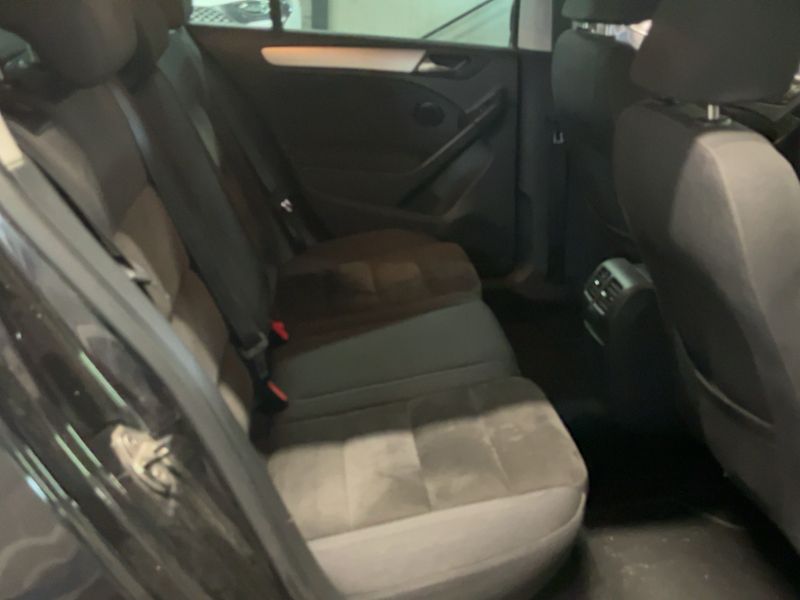 Volkswagen Golf VI 1.6 TDI Carat 2009 – снимка 19