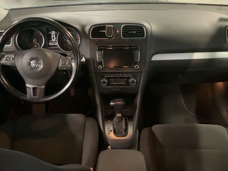 Volkswagen Golf VI 1.6 TDI Carat 2009 – снимка 17