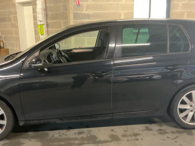 Volkswagen Golf VI 1.6 TDI Carat 2009 – снимка 4
