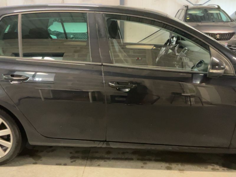 Volkswagen Golf VI 1.6 TDI Carat 2009 – снимка 10