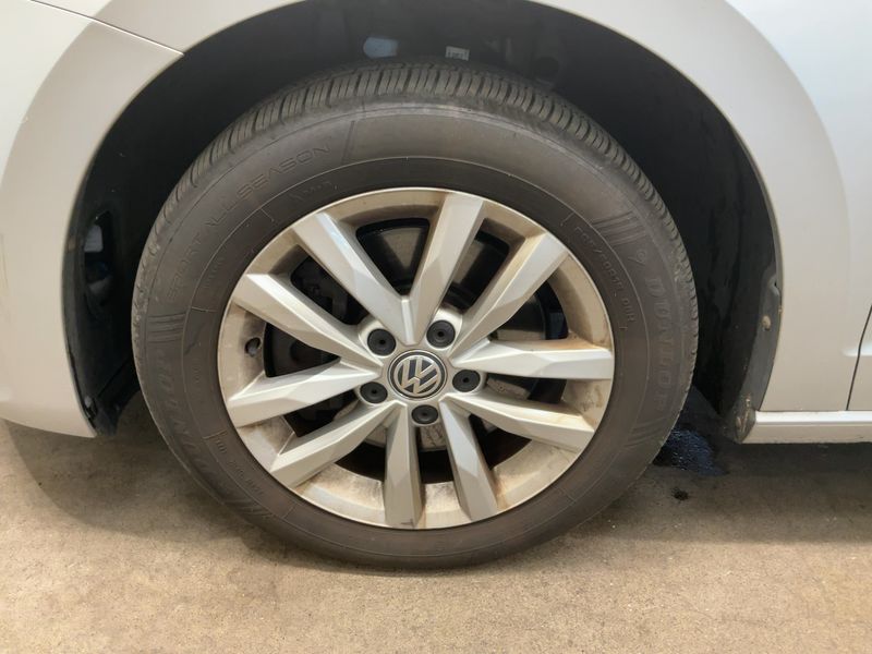 Volkswagen Touran 1.6 TDI Comfortline BlueMotion Tech 2016 – снимка 3