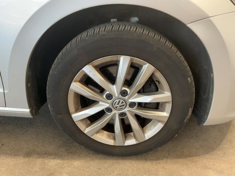 Volkswagen Touran 1.6 TDI Comfortline BlueMotion Tech 2016 – снимка 11