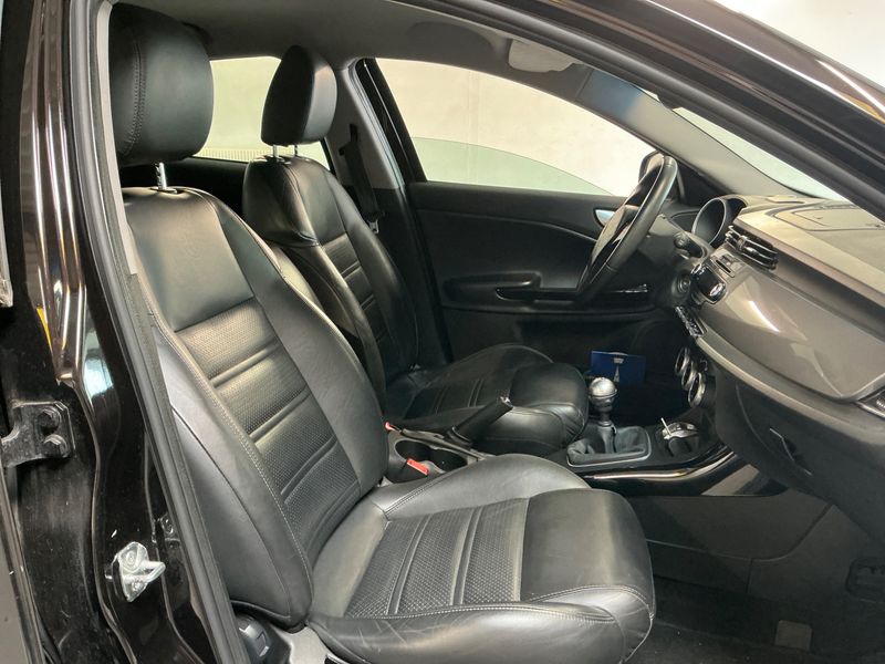 Alfa Romeo Giulietta 1.4 Turbo Turismo 2013 – снимка 3