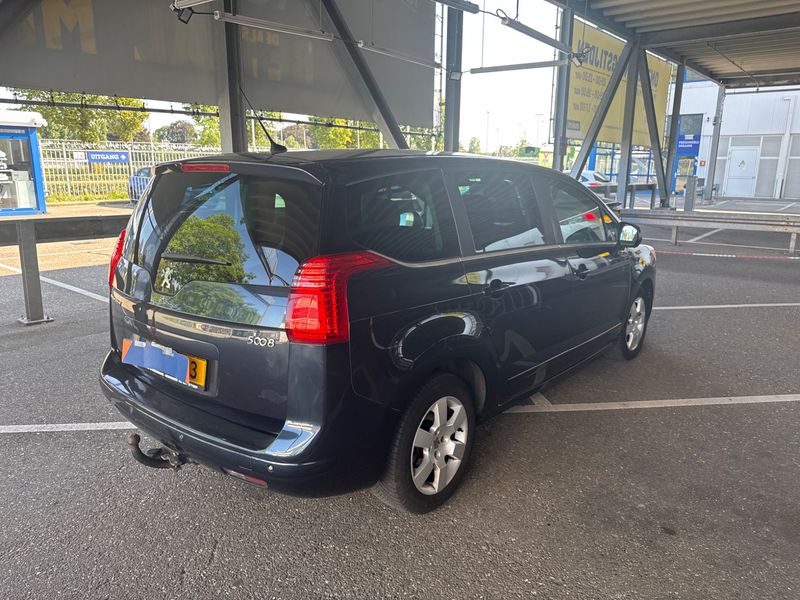 Peugeot 5008 2.0 HDi Business-Line 2012 – снимка 2