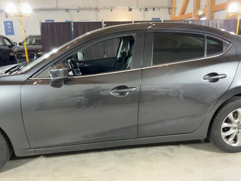 Mazda 3 2.2 Turbodiesel Revolution 2017 – снимка 4