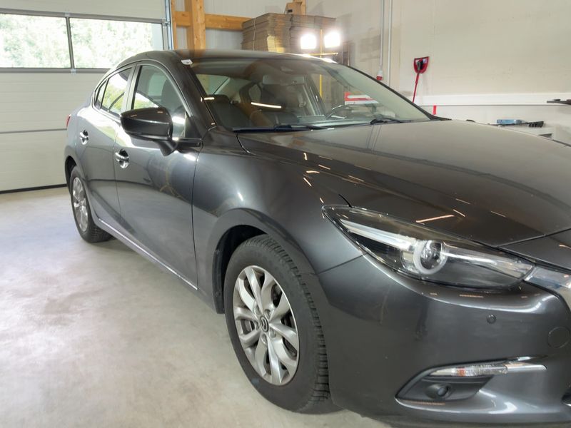 Mazda 3 2.2 Turbodiesel Revolution 2017 – снимка 12