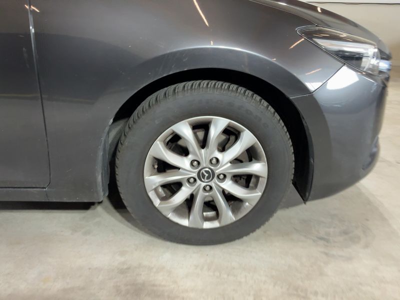 Mazda 3 2.2 Turbodiesel Revolution 2017 – снимка 11
