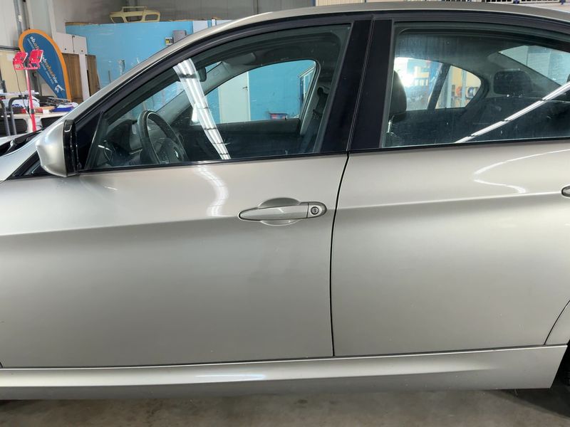 BMW 3er 318i 2011 – снимка 4