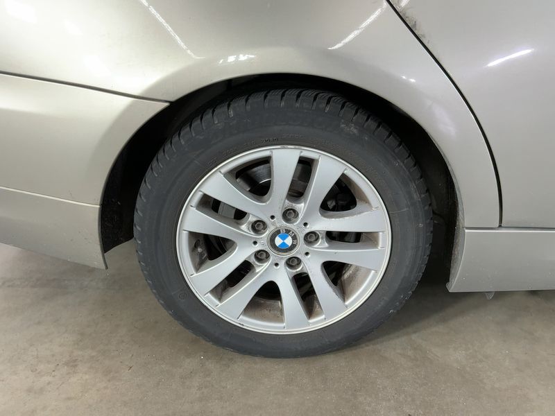 BMW 3er 318i 2011 – снимка 9