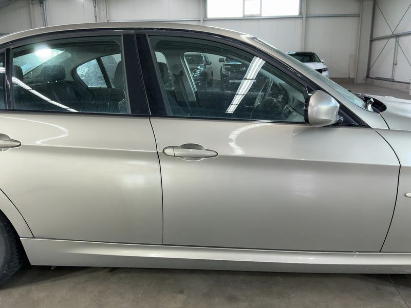 BMW 3er 318i 2011 – снимка 10