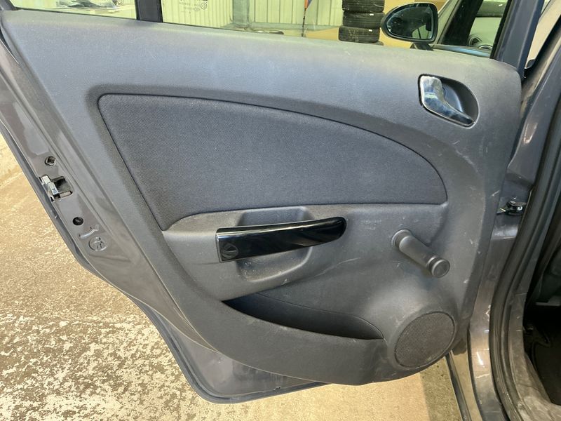 Opel Corsa 1.4 Energy 2014 – снимка 39
