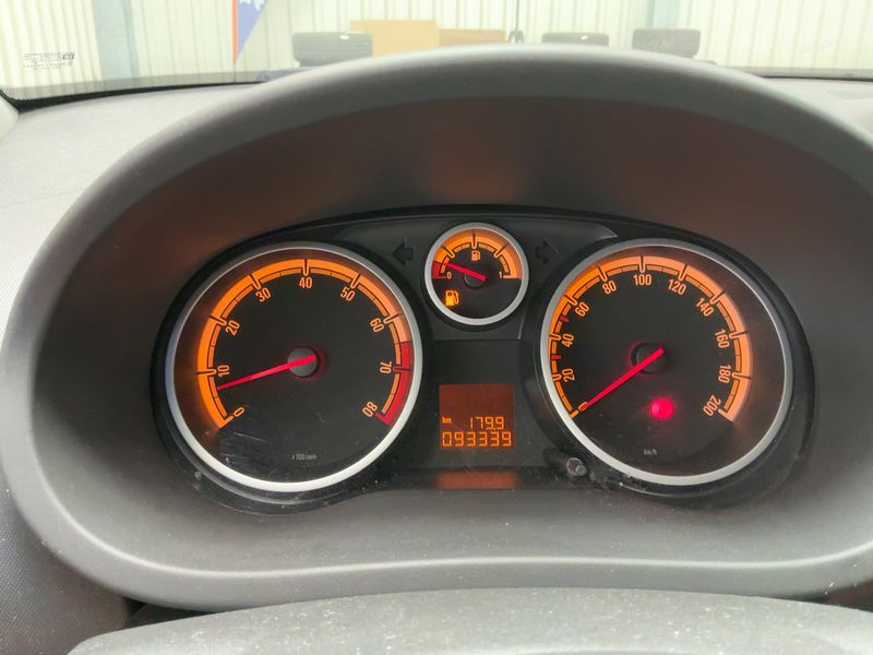 Opel Corsa 1.4 Energy 2014 – снимка 18