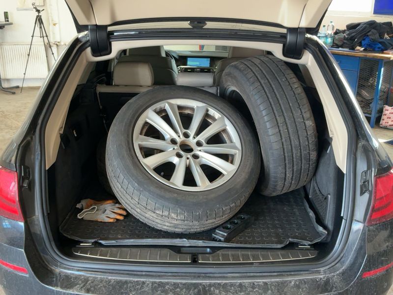 BMW 5er 525d 2011 – снимка 10