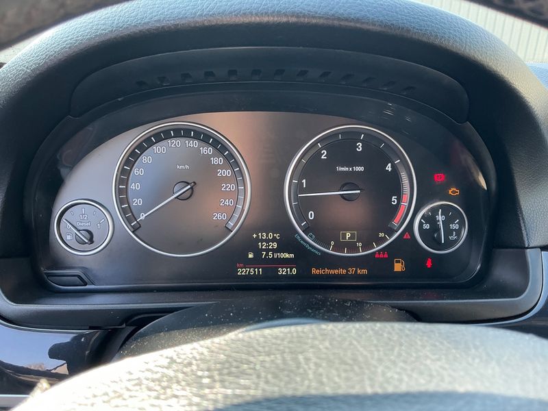 BMW 5er 525d 2011 – снимка 13
