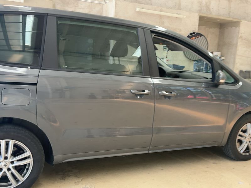 Seat Alhambra 2.0 TDI Business Allrad 2015 – снимка 10