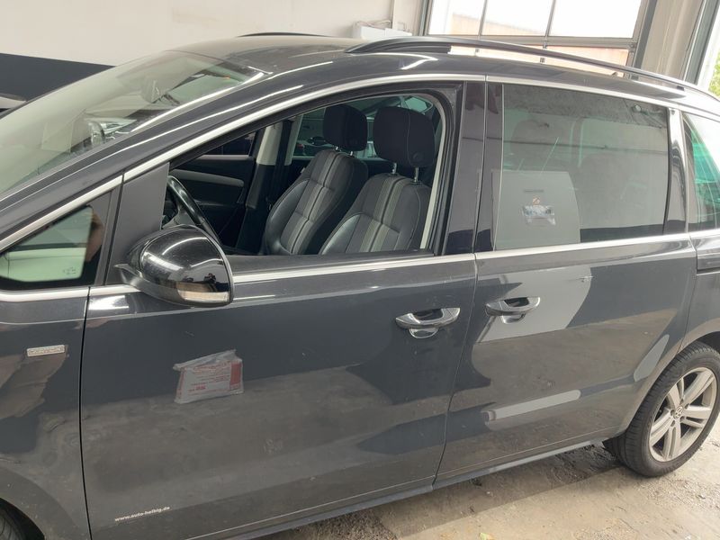 Volkswagen Sharan 2.0 TDI Match BlueMotion Tech 2012 – снимка 4