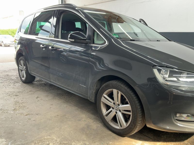 Volkswagen Sharan 2.0 TDI Match BlueMotion Tech 2012 – снимка 12