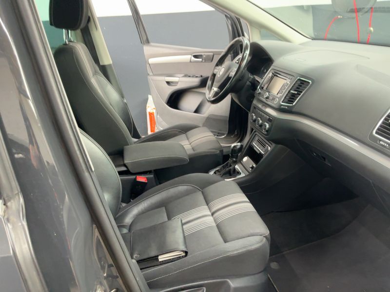 Volkswagen Sharan 2.0 TDI Match BlueMotion Tech 2012 – снимка 17