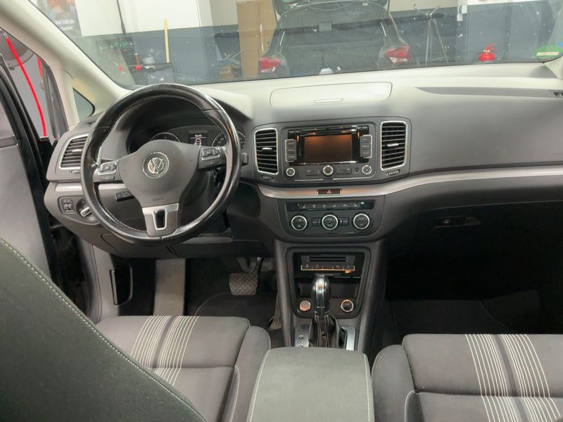 Volkswagen Sharan 2.0 TDI Match BlueMotion Tech 2012 – снимка 18