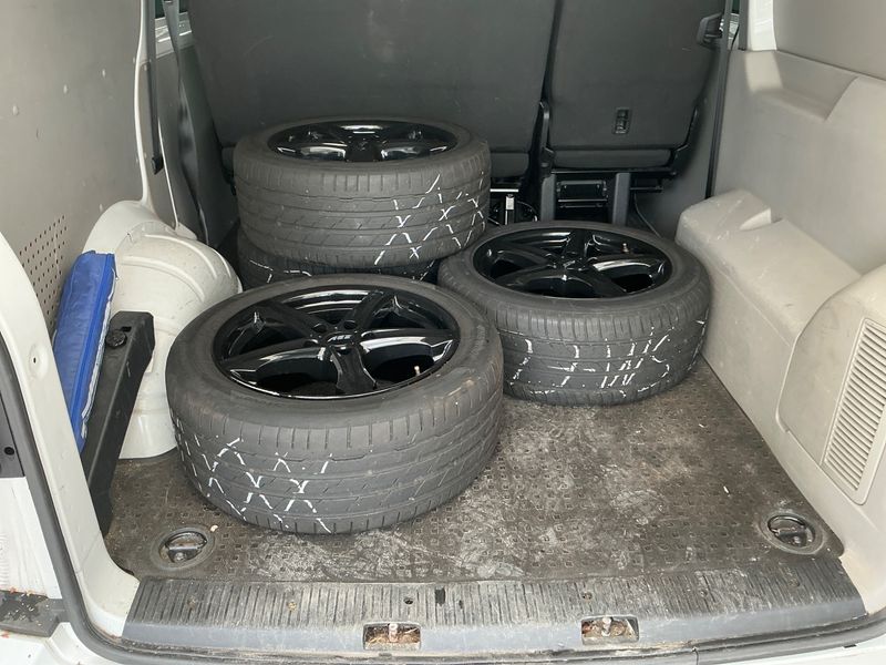 Volkswagen T6 Kombi 2.0 TDI 4Motion 2016 – снимка 40