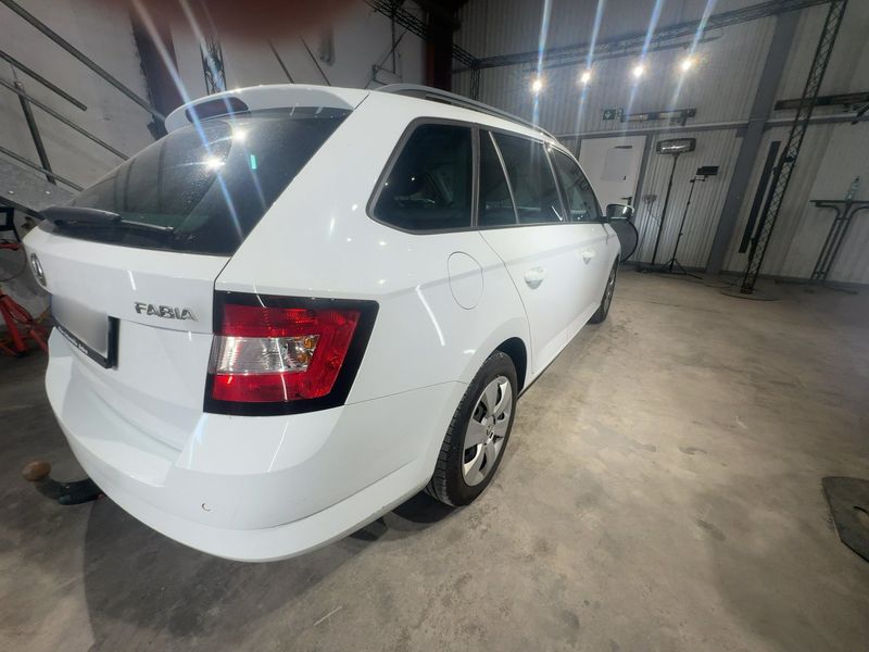 Skoda Fabia 1.4 TDI Ambition 2017 – снимка 8