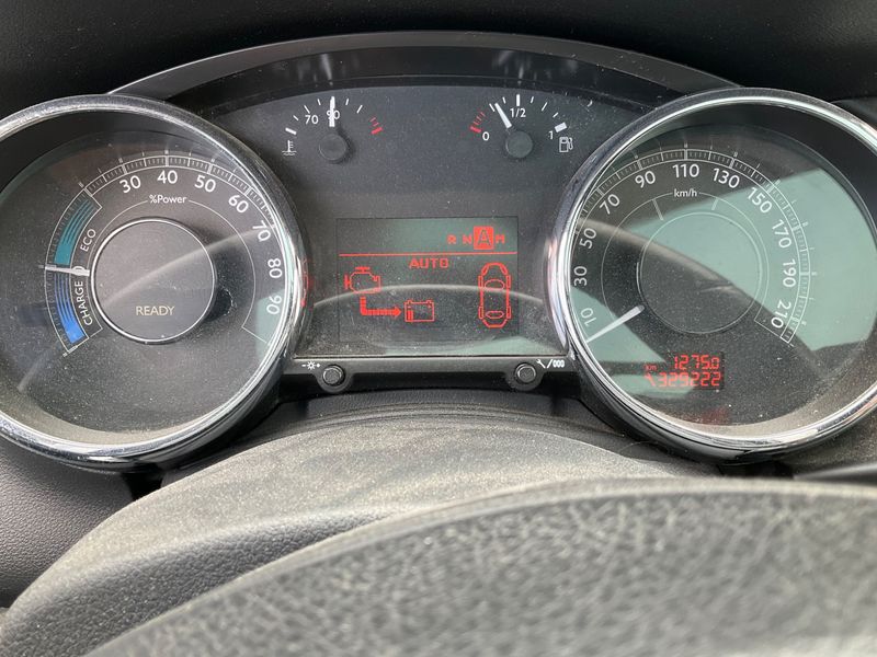 Peugeot 3008 2.0 HDi Hybrid4 2013 – снимка 4