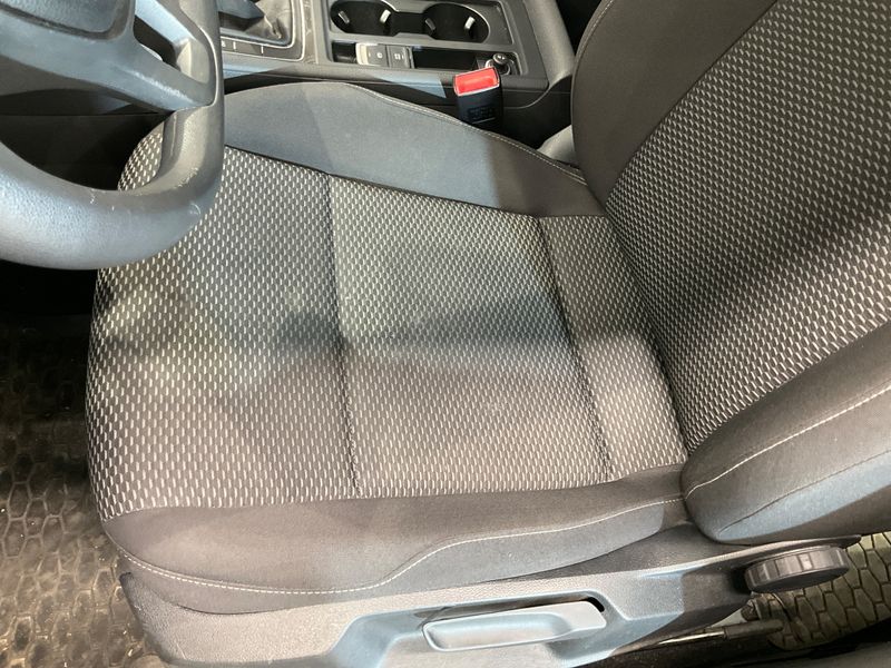 Volkswagen Golf VII 1.6 TDI Trendline BlueMotion Tech 2018 – снимка 37