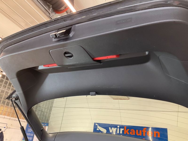 Volkswagen Golf VII 1.6 TDI Trendline BlueMotion Tech 2018 – снимка 27