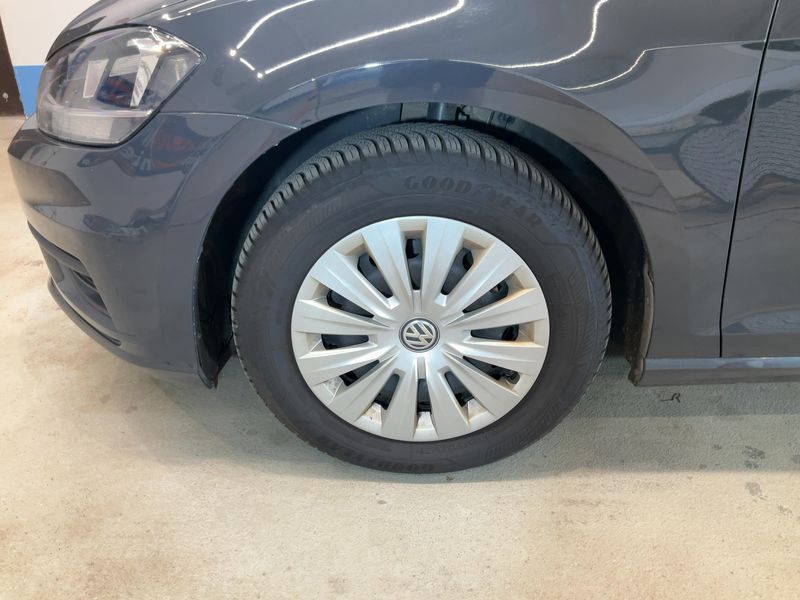 Volkswagen Golf VII 1.6 TDI Trendline BlueMotion Tech 2018 – снимка 3